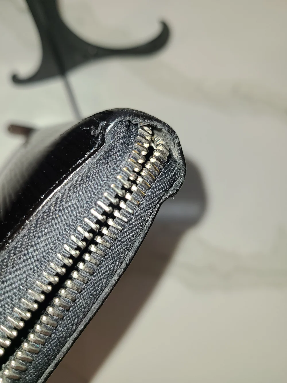 Louis Vuitton Black Patent Epi Leather Zip-Around Wallet Fair
